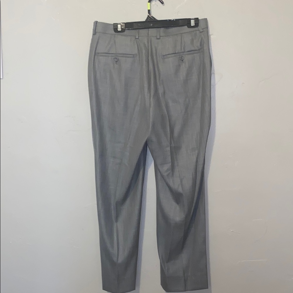 Caravelli Italy Classic Gray Suit with Notched Lapels Men 40R 34W - Picture 10 of 13